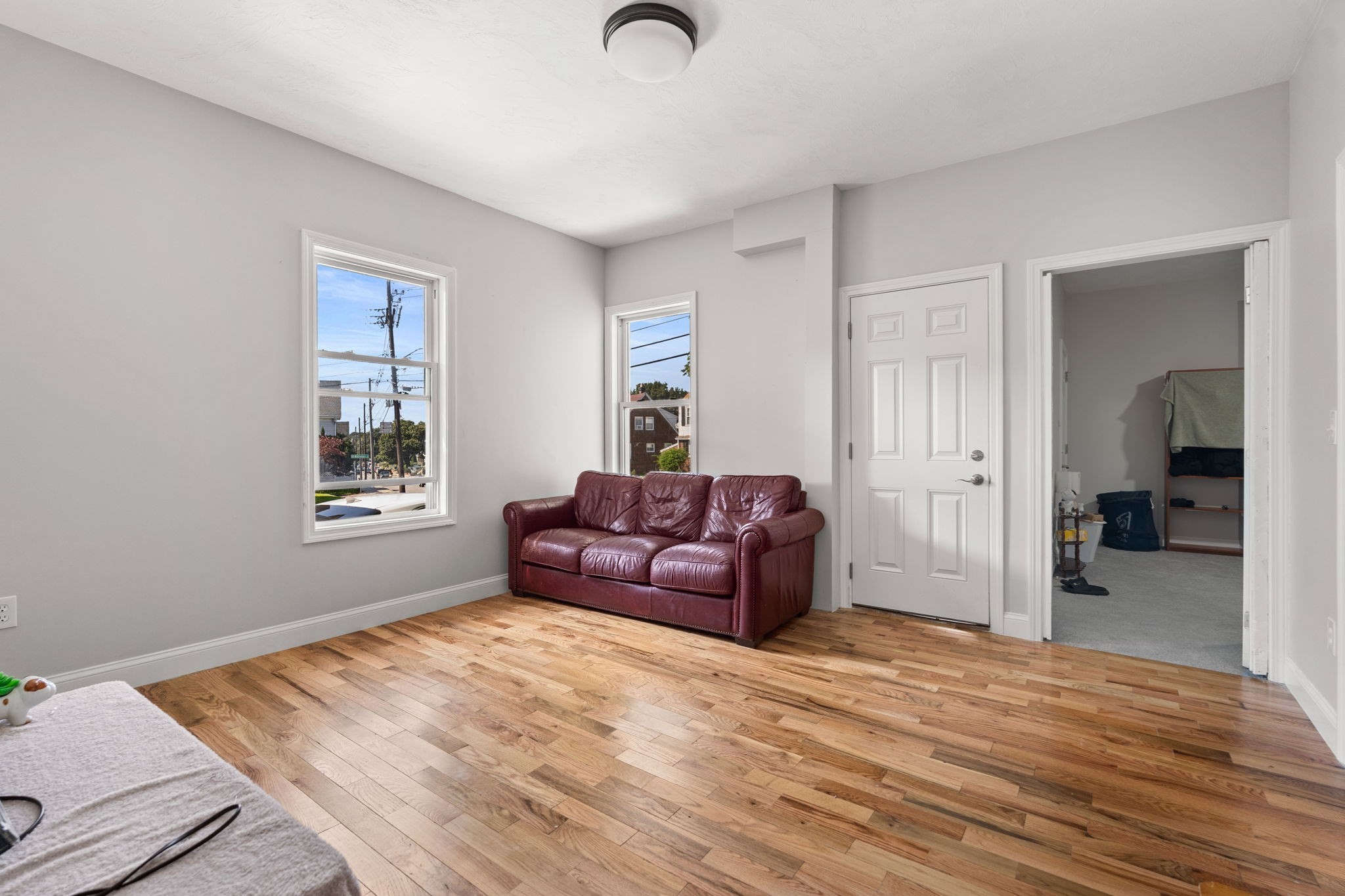 186 Washington Street Property Photo 8