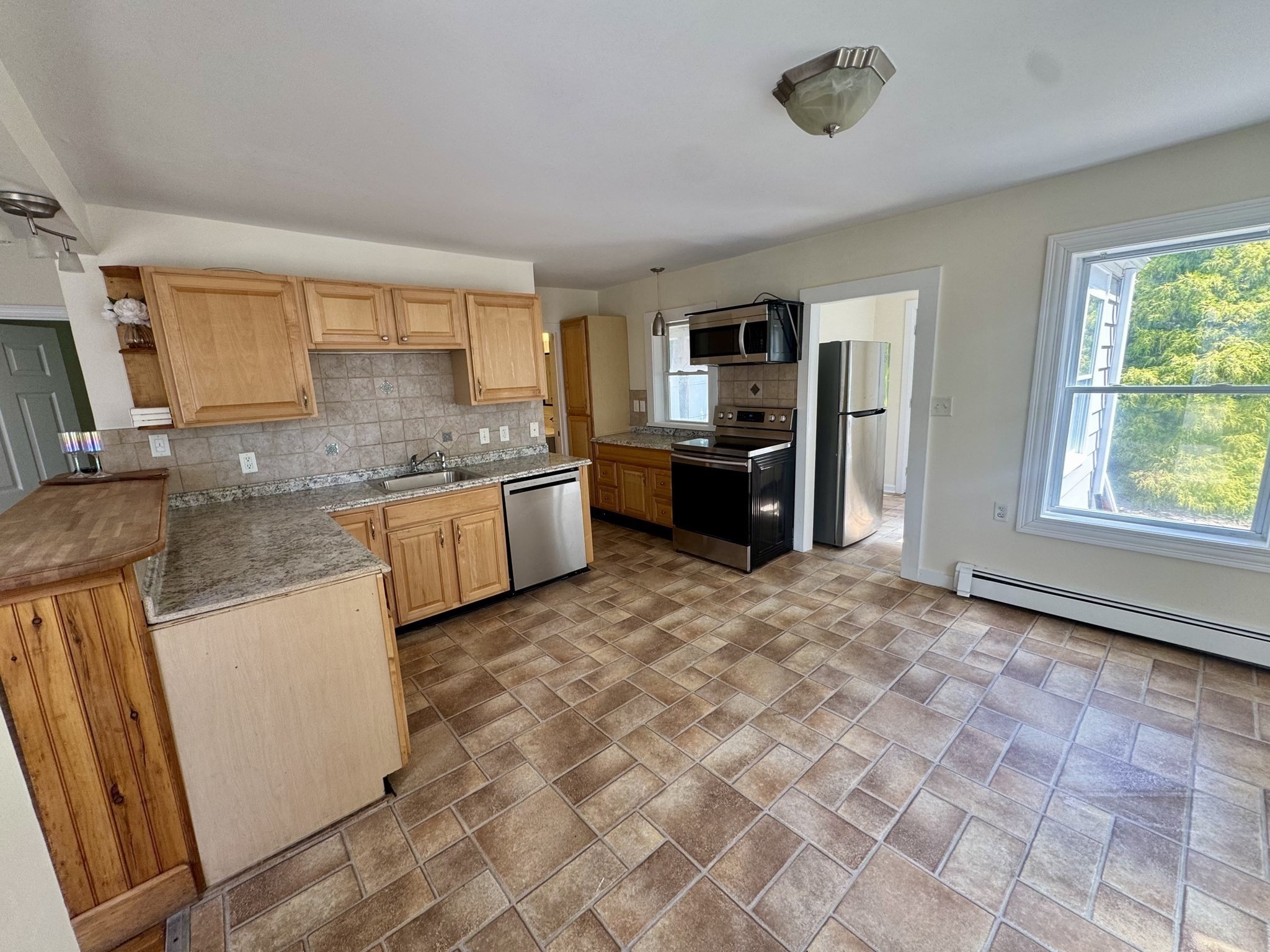 48 Pleasant St # 1 Property Photo 6