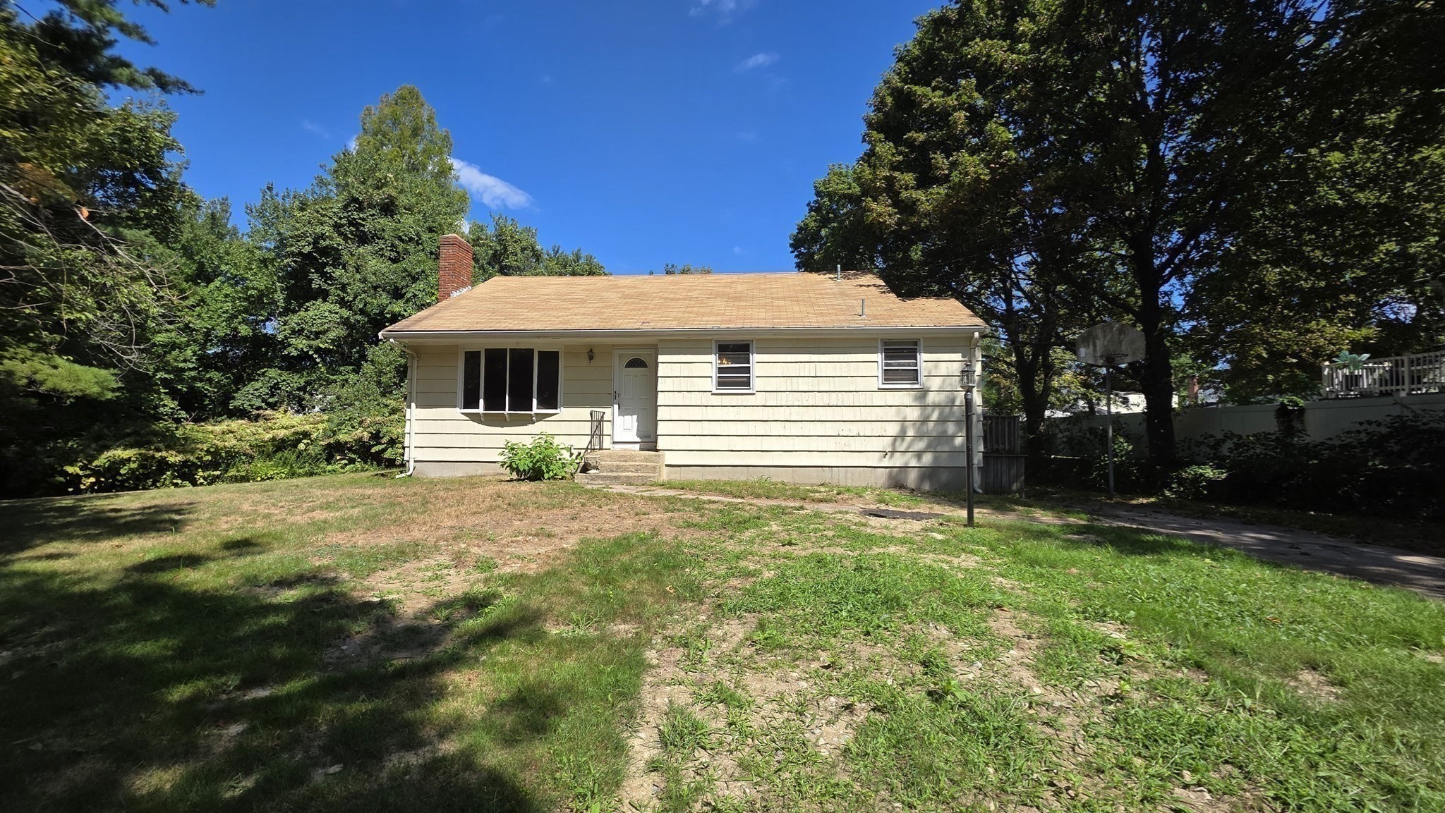 29 Whitcomb Ter Property Photo 16