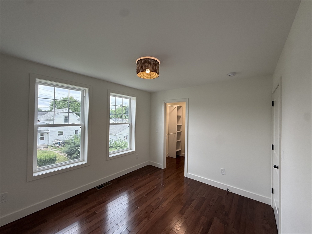 33 Polaski Ave Property Photo 12