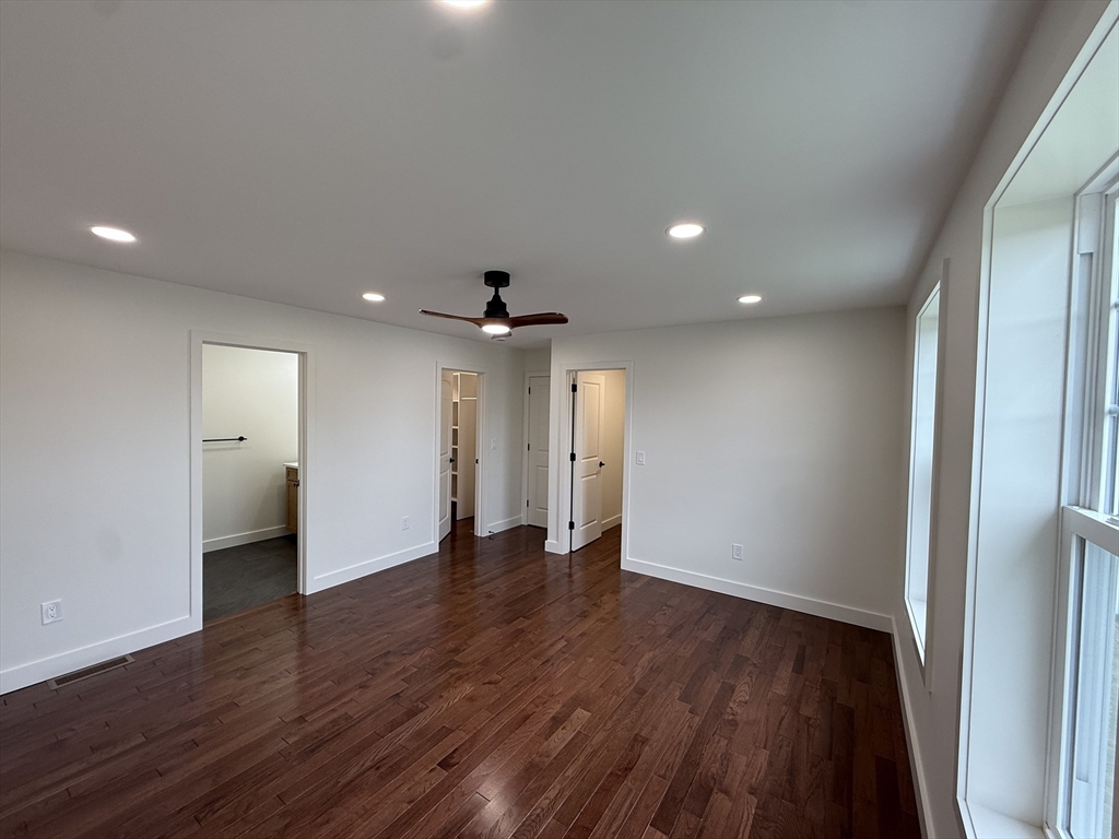33 Polaski Ave Property Photo 15