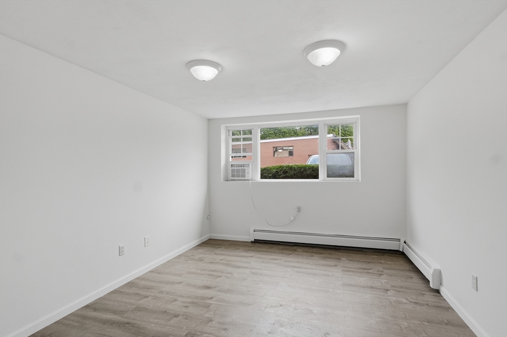 924 Main Street # 12 Property Photo 16