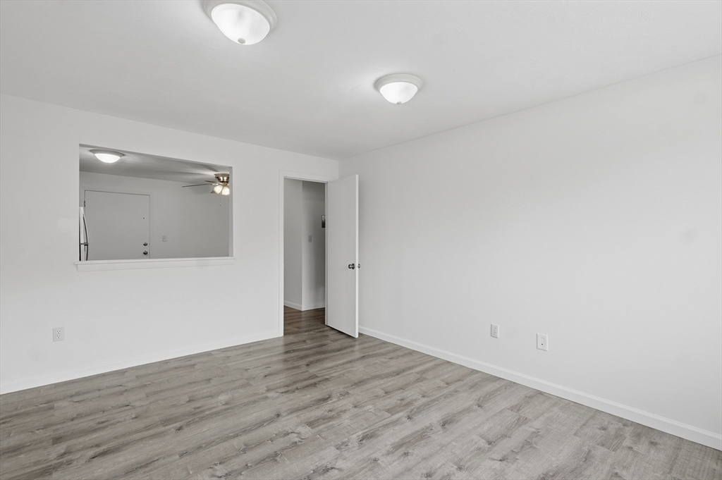 924 Main Street # 12 Property Photo 17