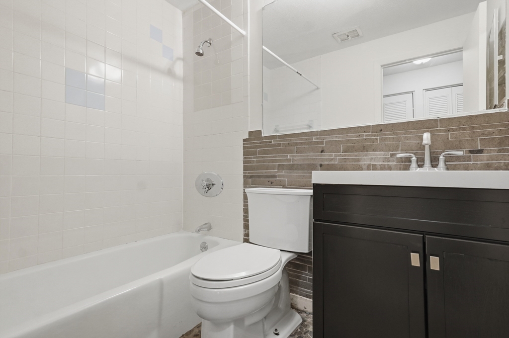 924 Main Street # 12 Property Photo 19