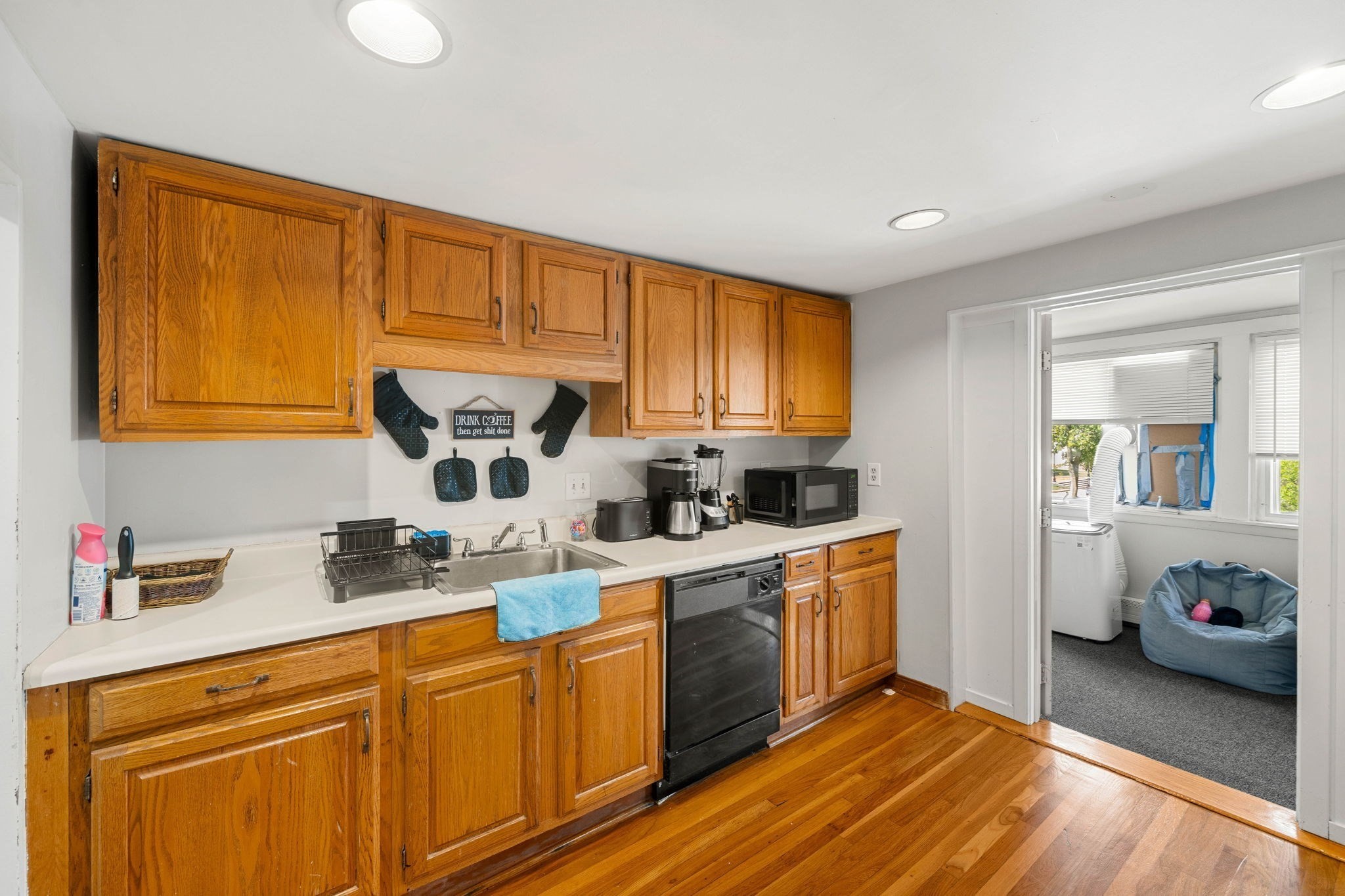 19 Essex St Property Photo 12