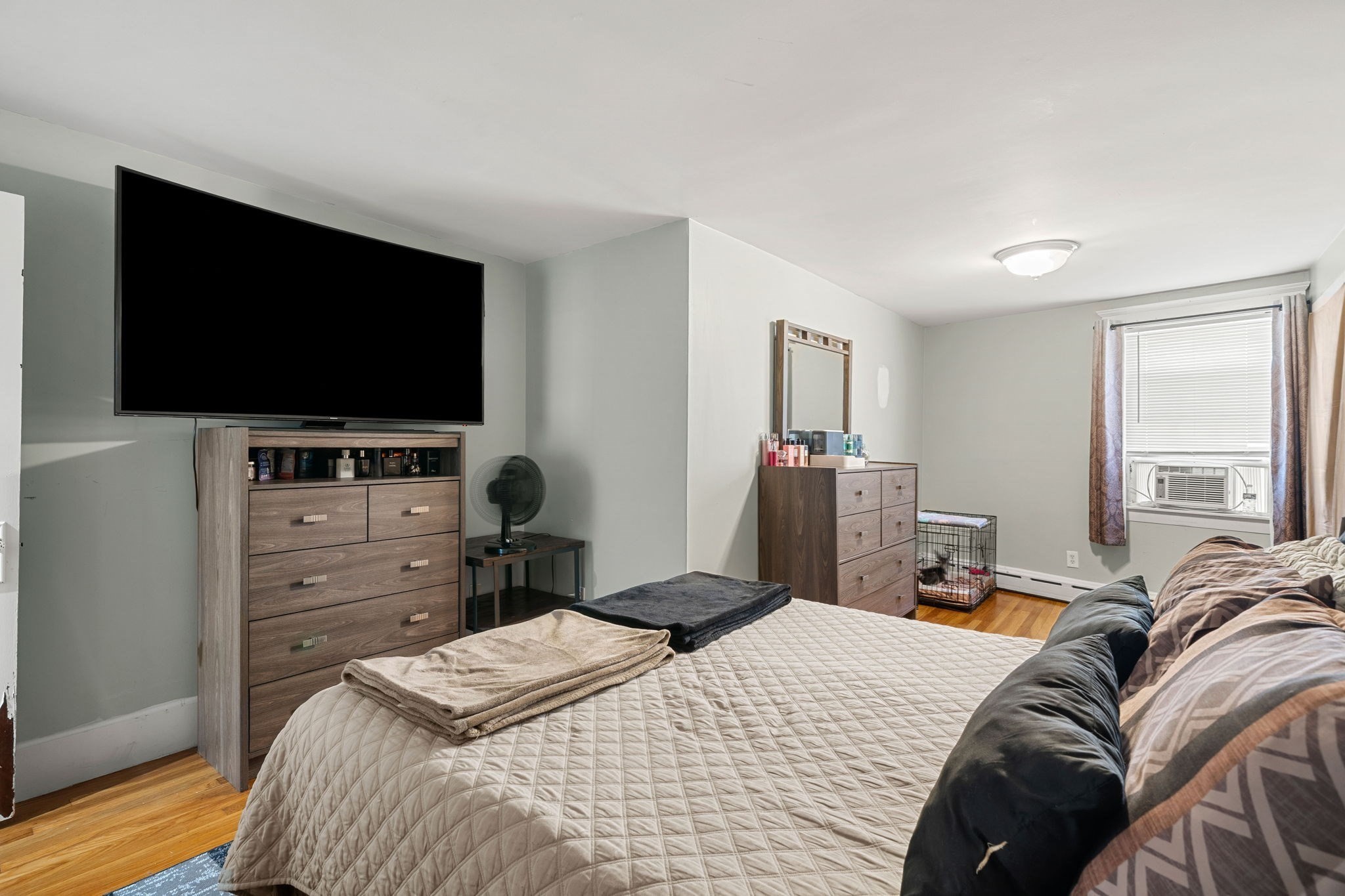 19 Essex St Property Photo 14
