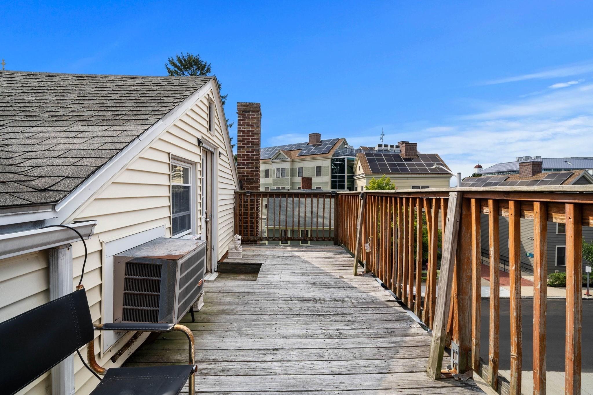 19 Essex St Property Photo 22