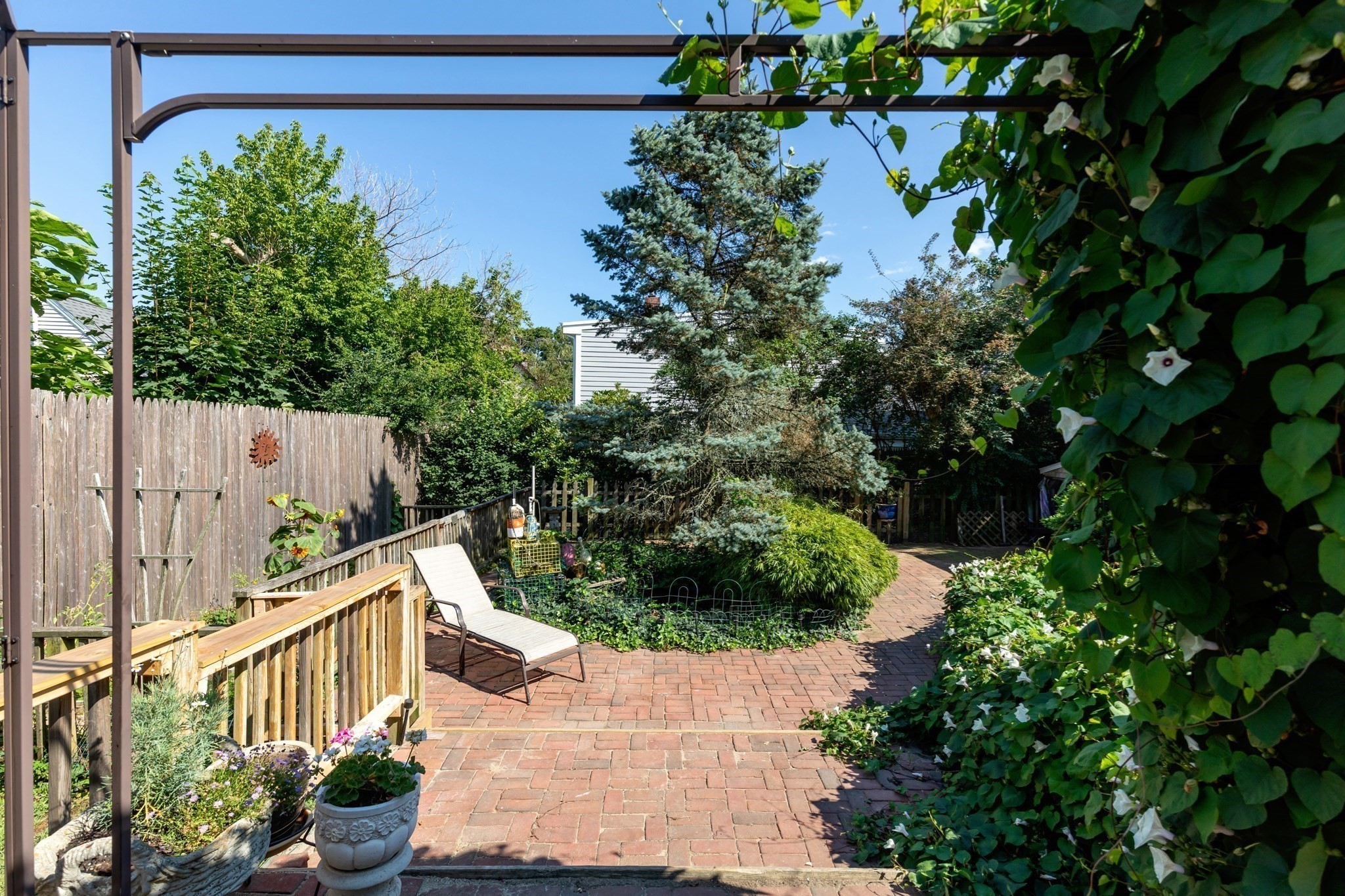 10 Franklin St Property Photo 9