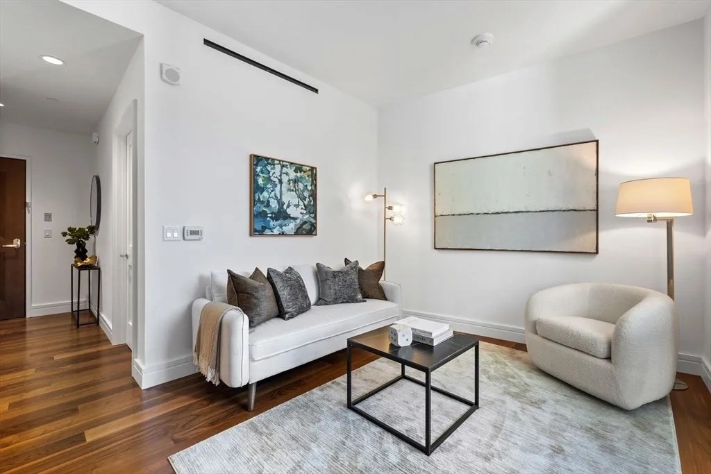 1 Dalton Street # 2401 Property Photo 3