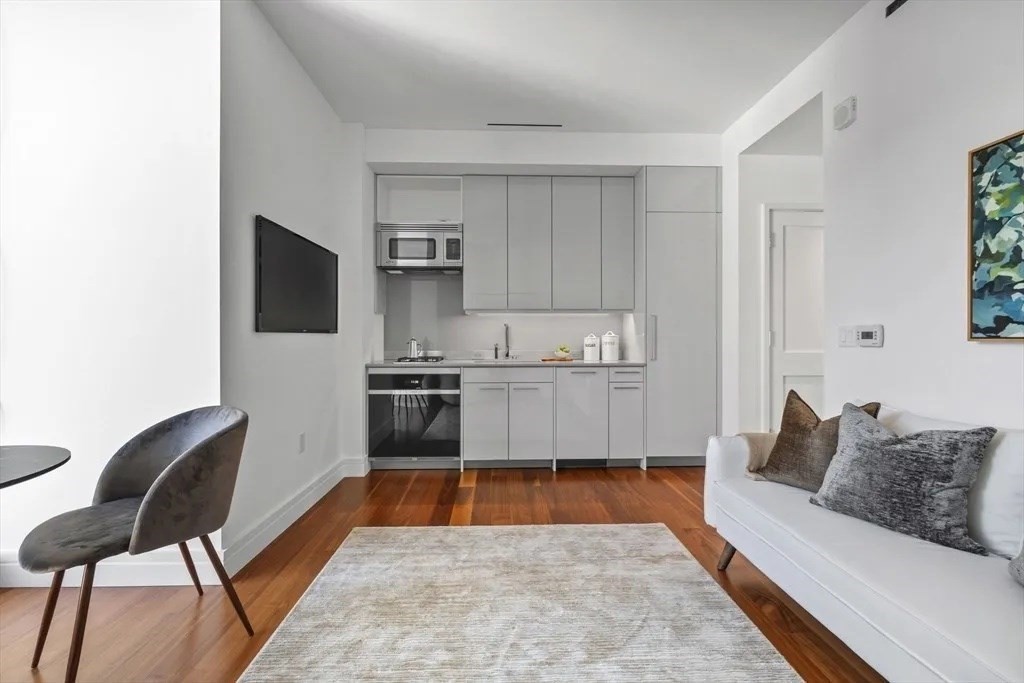 1 Dalton Street # 2401 Property Photo 4