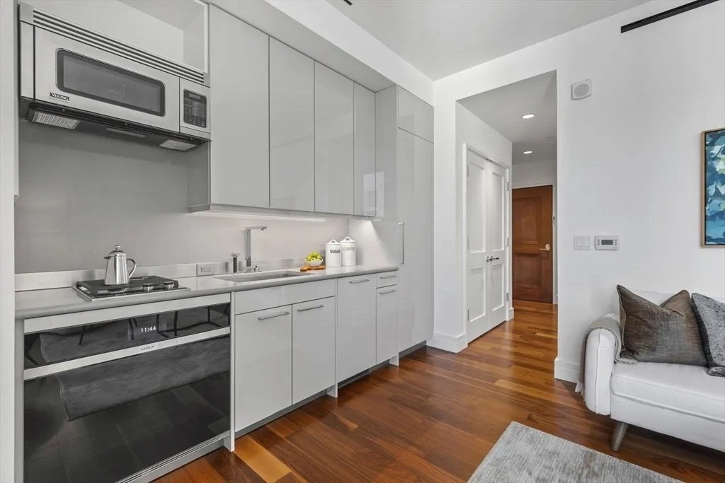 1 Dalton Street # 2401 Property Photo 7