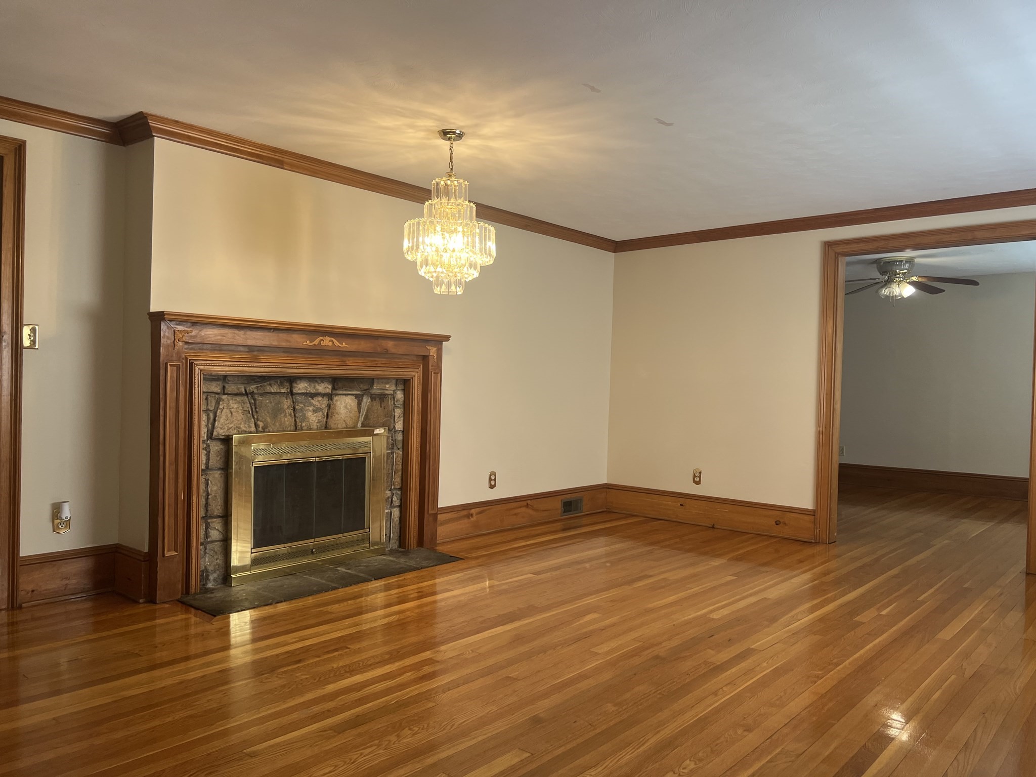 7 W Hill Ter Property Photo 4