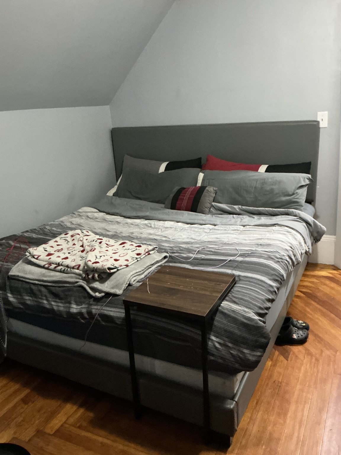 90 Hemlock St Property Photo 8
