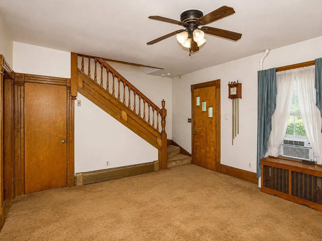 466 East Main Street Property Photo 18