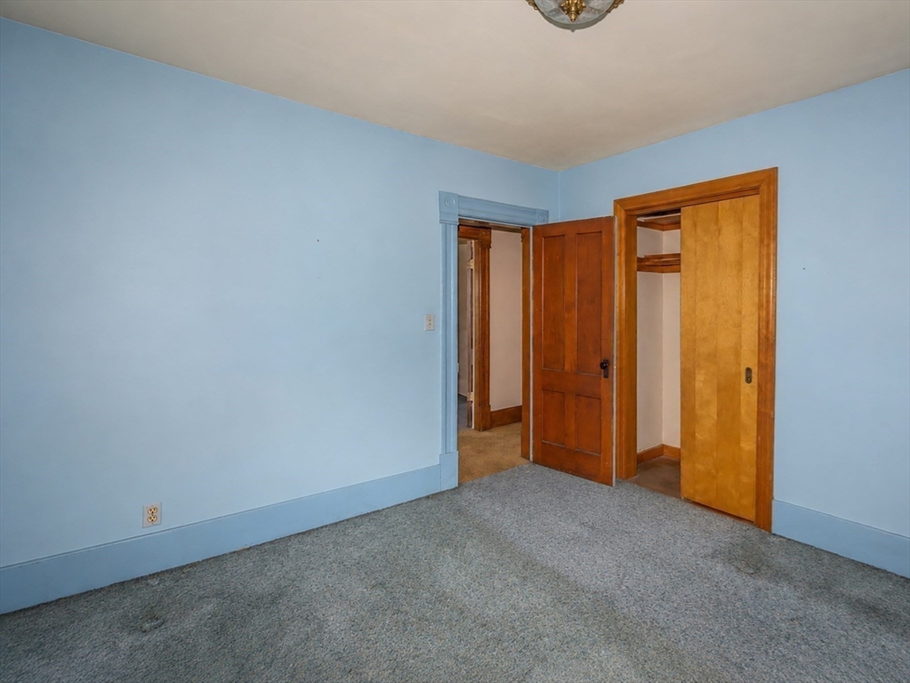 466 East Main Street Property Photo 29