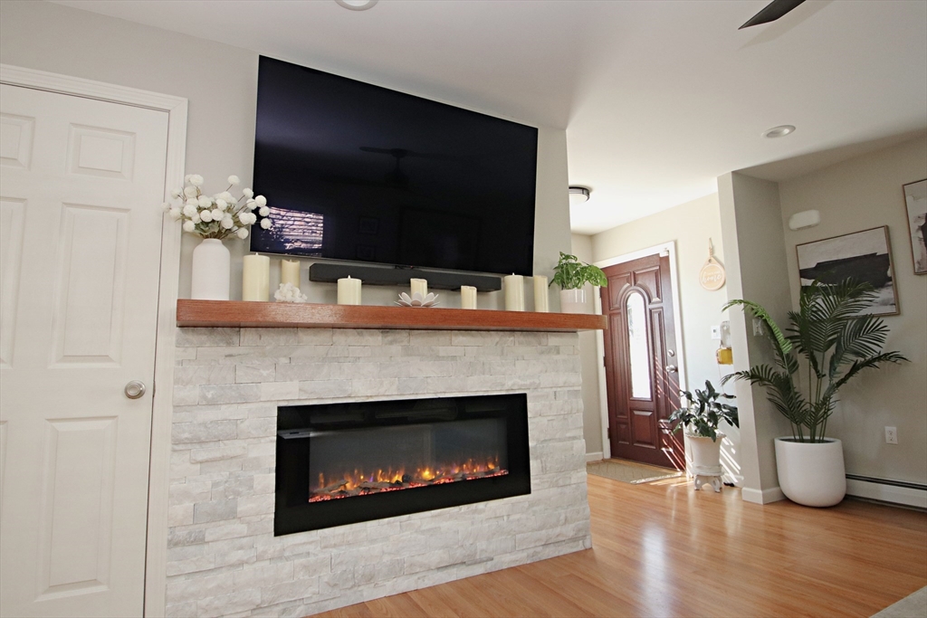 27 Overlea Avenue Property Photo 5