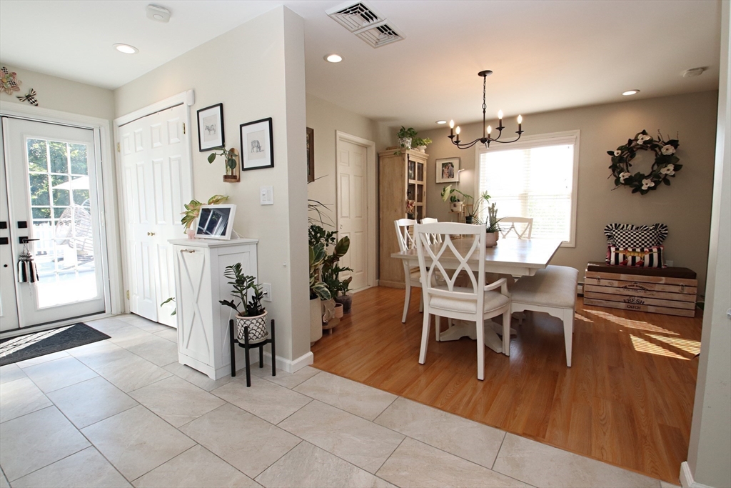 27 Overlea Avenue Property Photo 10