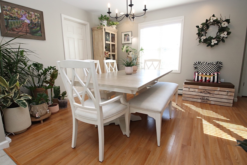 27 Overlea Avenue Property Photo 11
