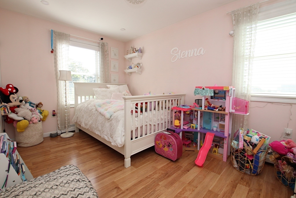 27 Overlea Avenue Property Photo 19