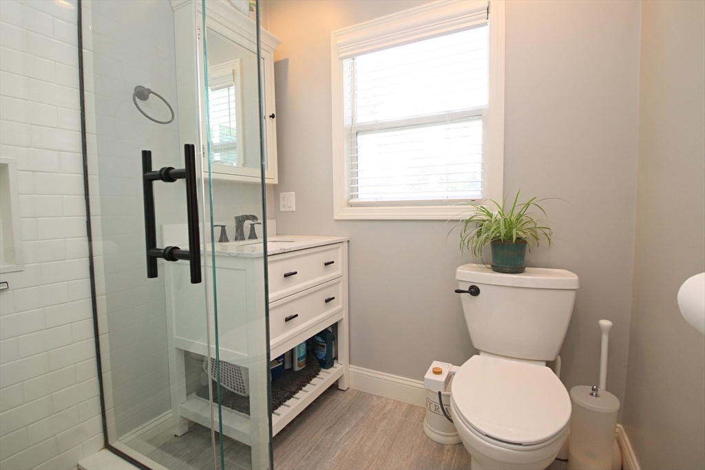 27 Overlea Avenue Property Photo 24