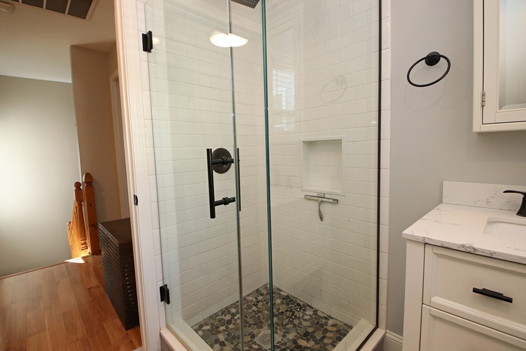 27 Overlea Avenue Property Photo 25