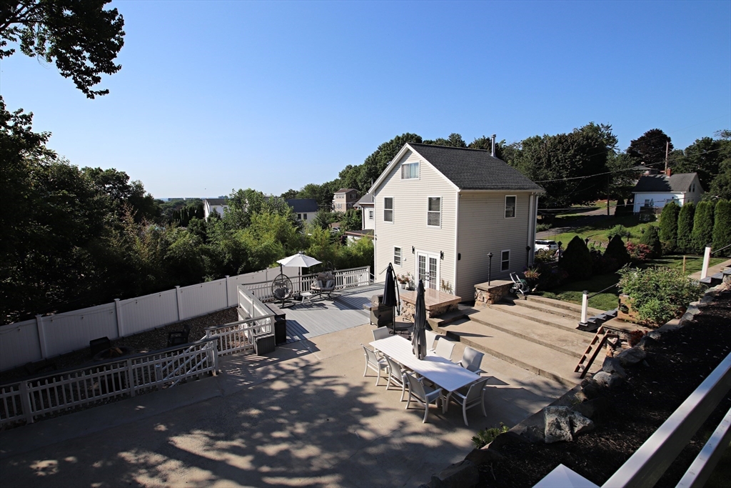 27 Overlea Avenue Property Photo 32