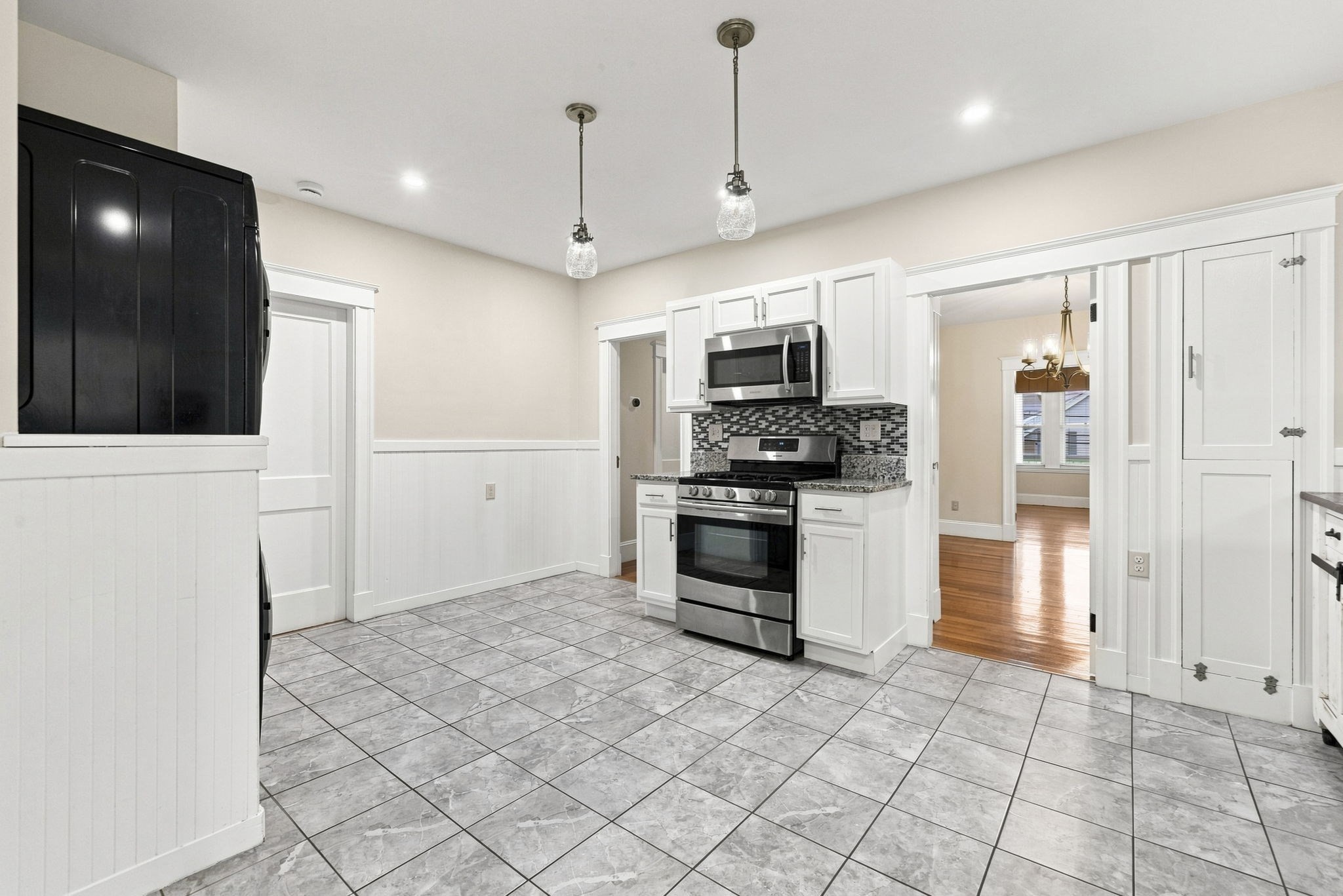 40 County St # 2 Property Photo 5