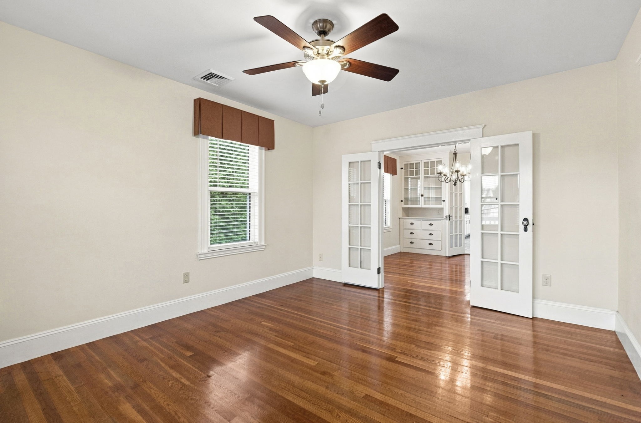 40 County St # 2 Property Photo 10