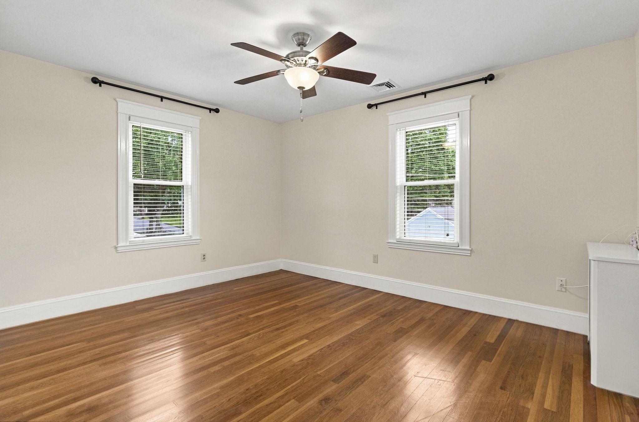 40 County St # 2 Property Photo 17