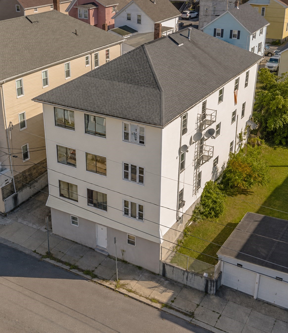 72 Pitman Street # 3R Property Photo 1