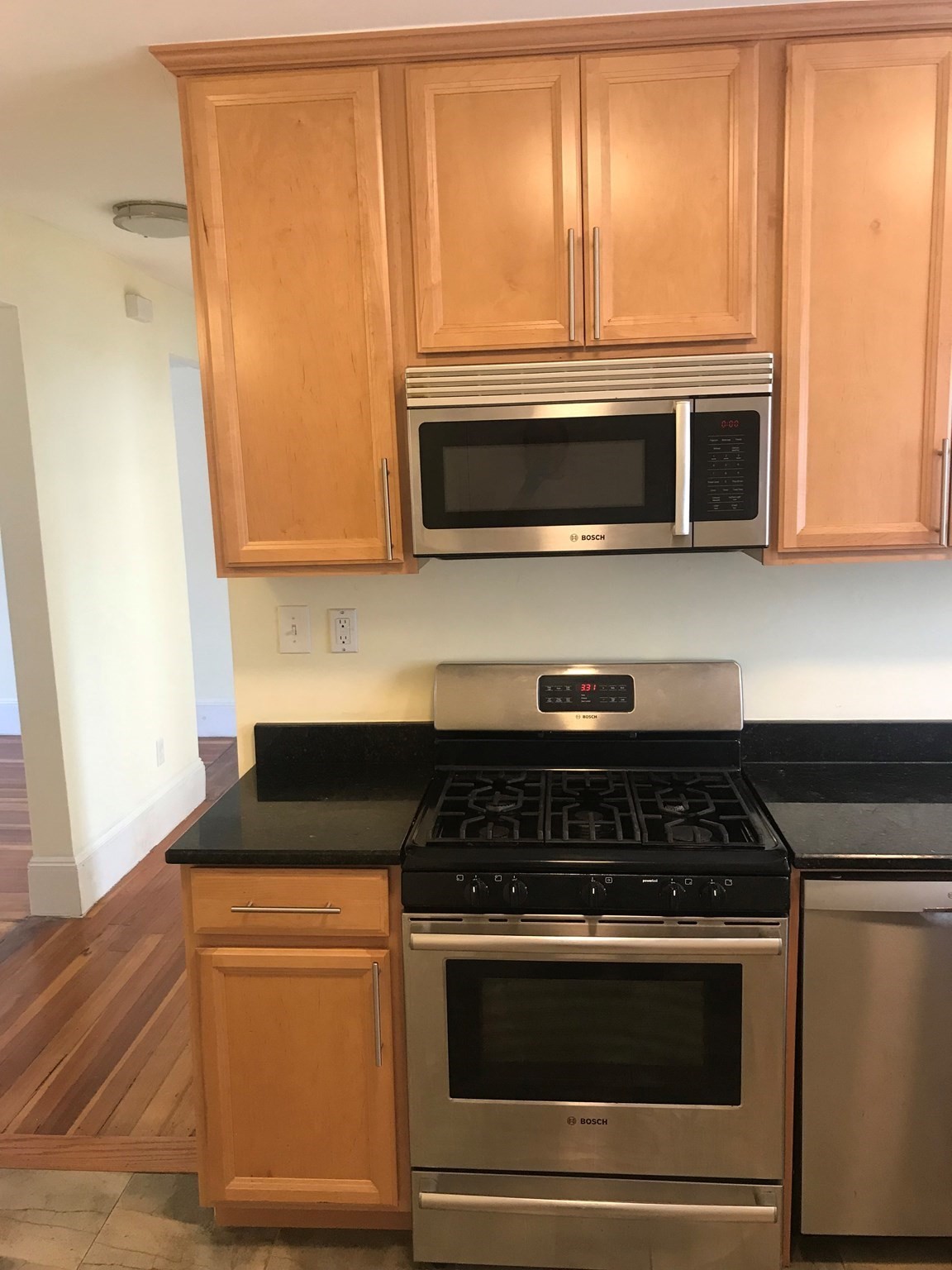 65 Conwell Avenue # 2 Property Photo 8