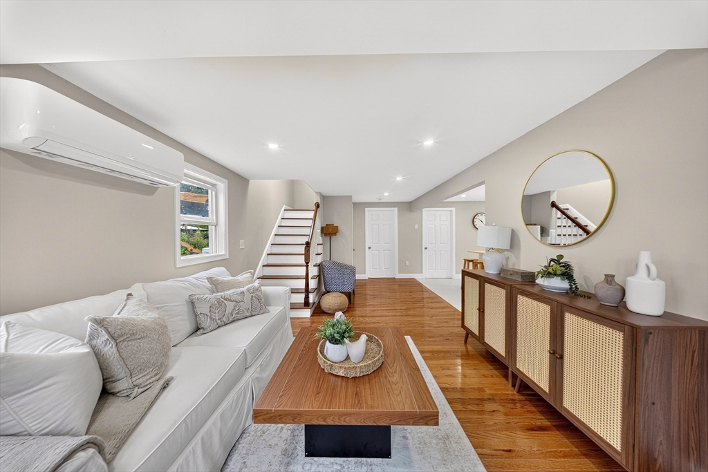 11 S Berryman St Property Photo 6