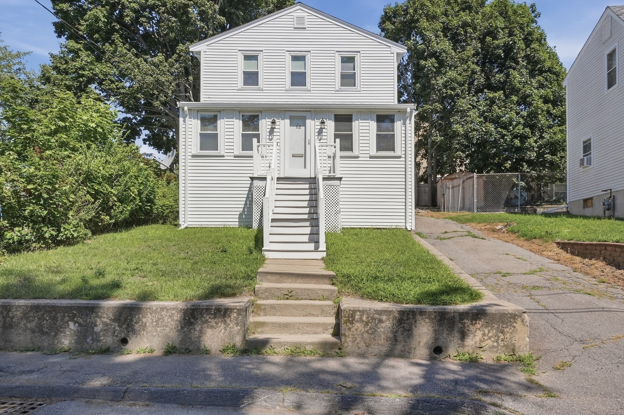 112 Stoughton St Property Photo 1