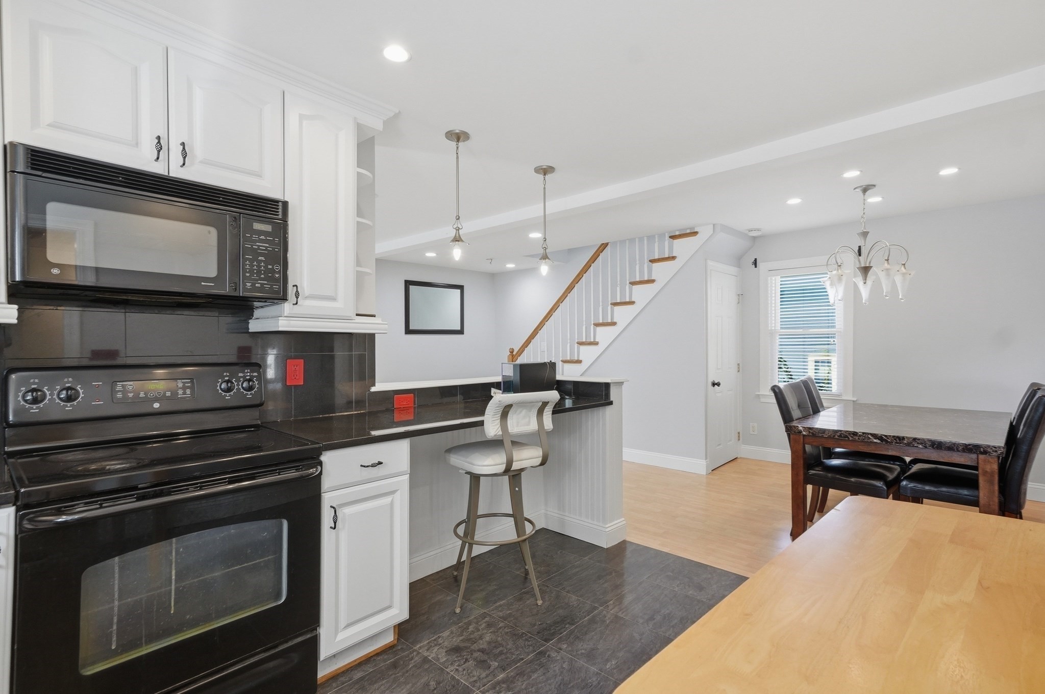 112 Stoughton St Property Photo 4