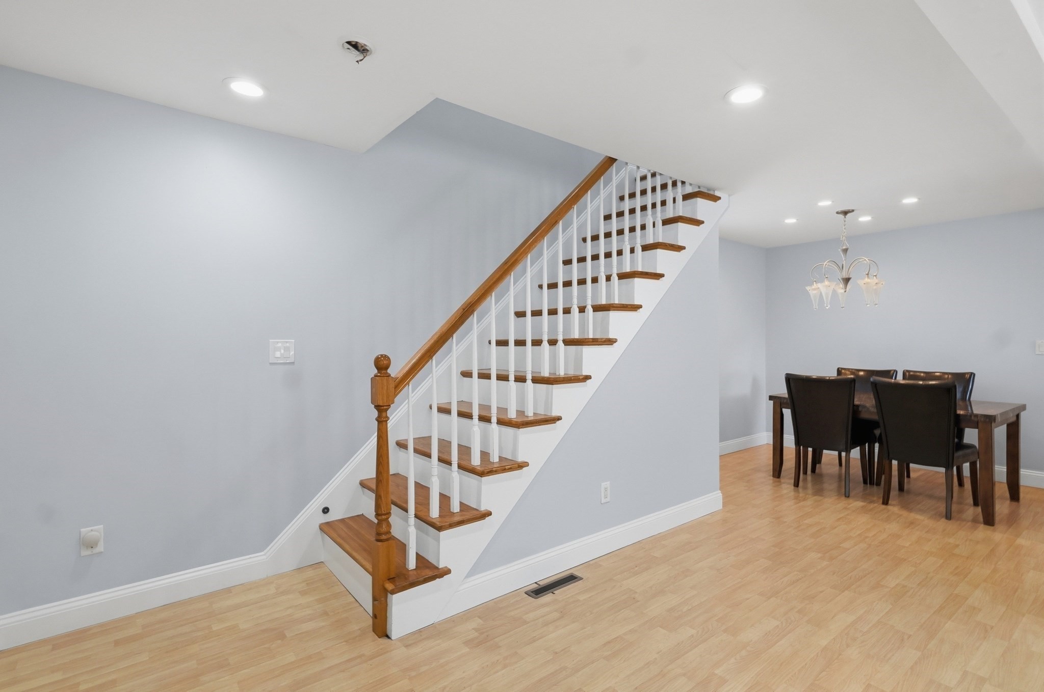 112 Stoughton St Property Photo 11