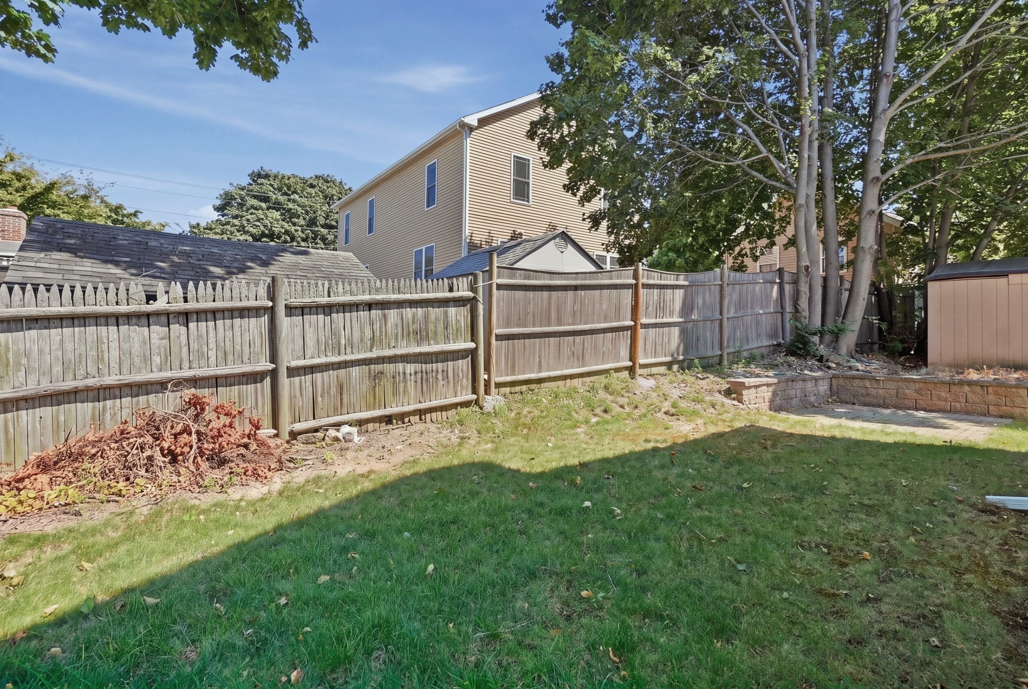 112 Stoughton St Property Photo 37