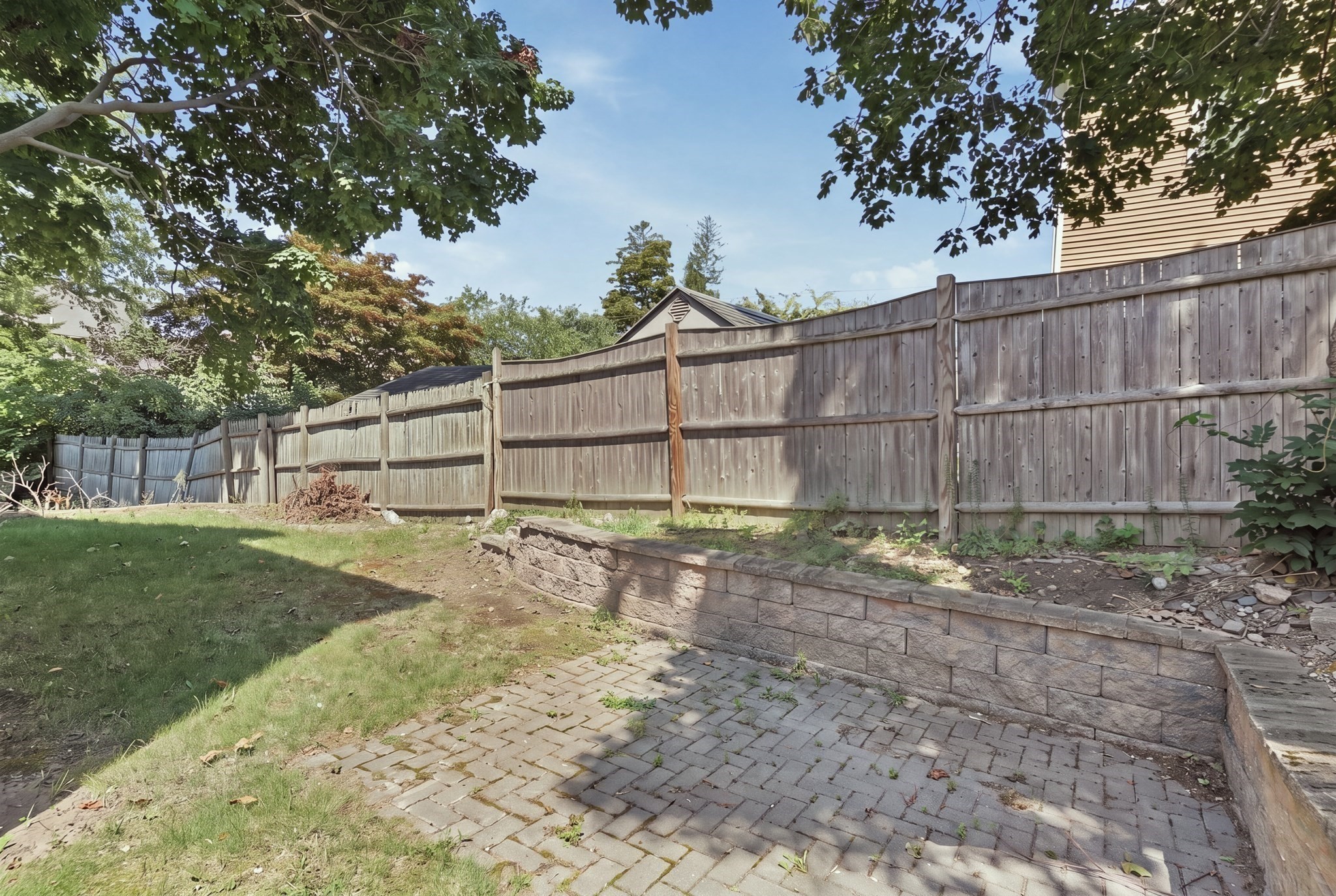 112 Stoughton St Property Photo 38