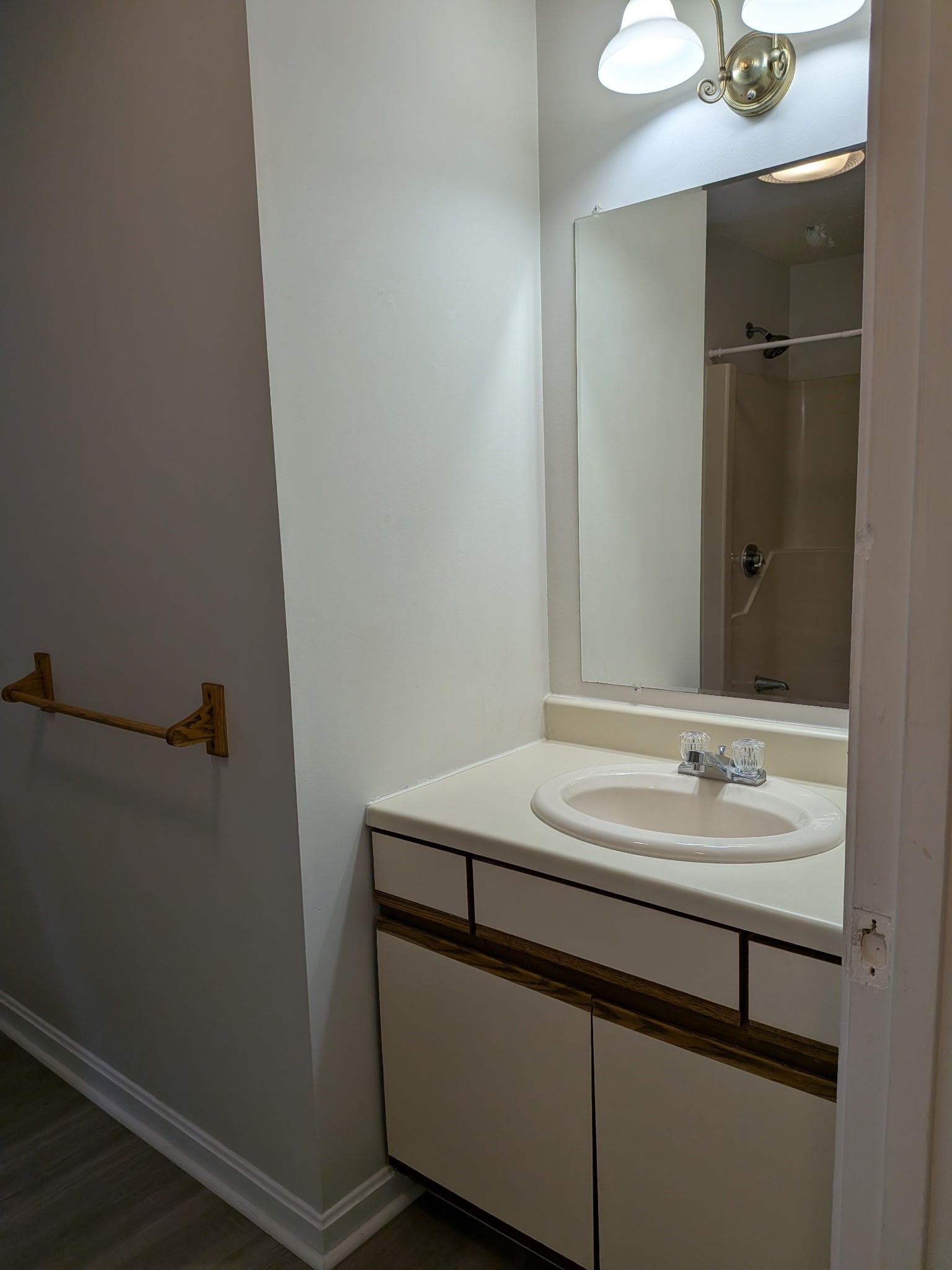 34 Eastern Ave # L Property Photo 4