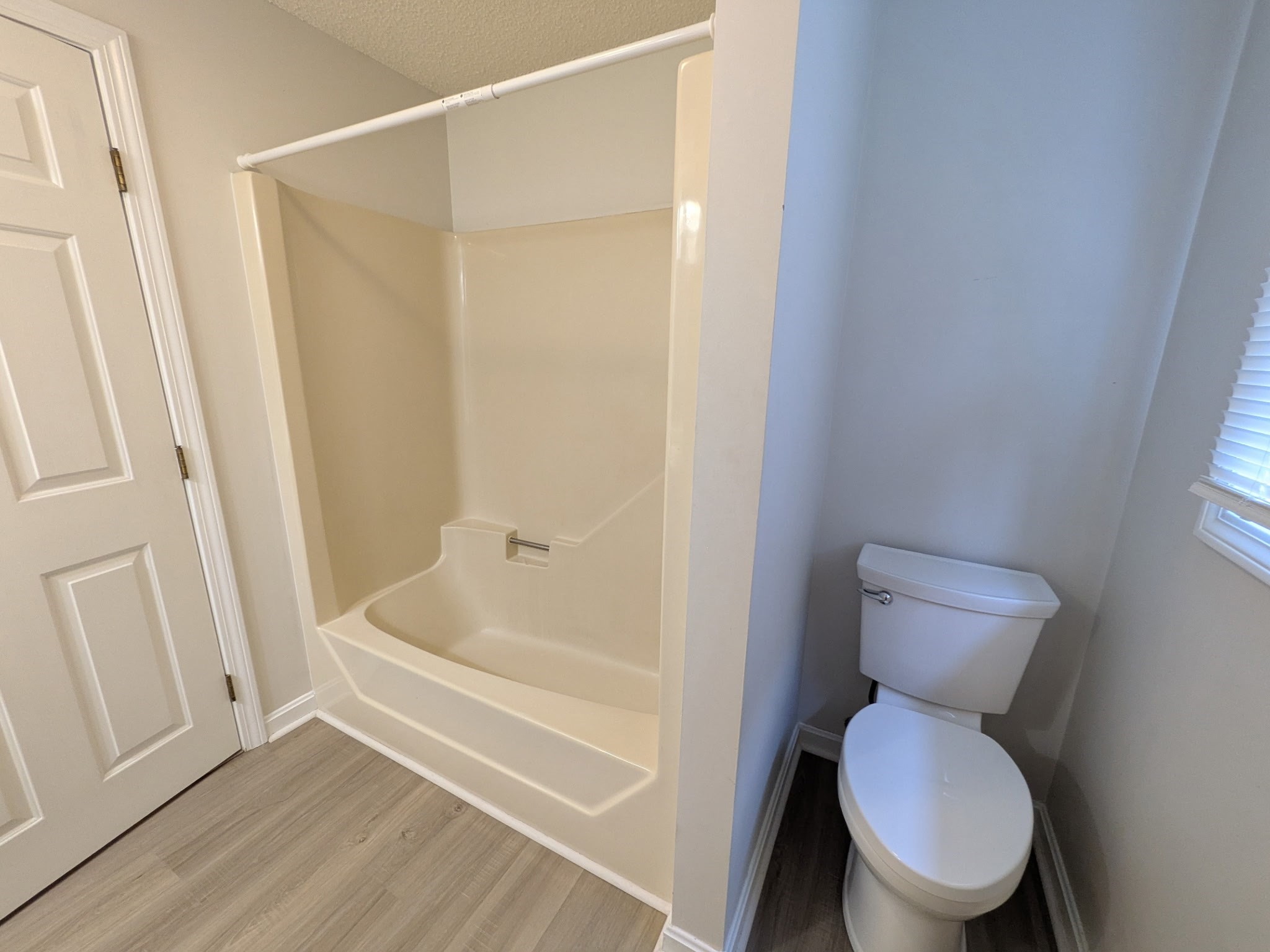 34 Eastern Ave # L Property Photo 5