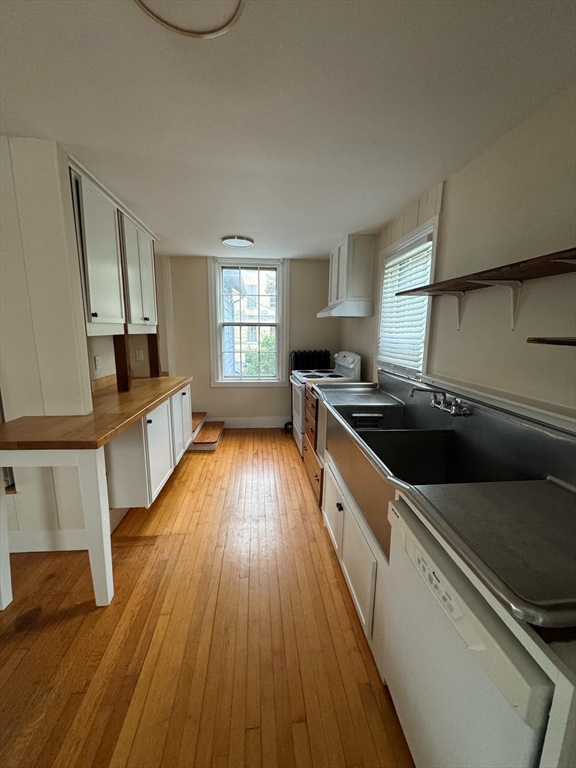 34 Court Street # 2 Property Photo 4