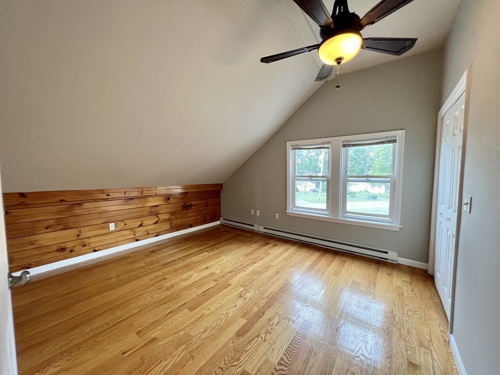 617 Main St Property Photo 12