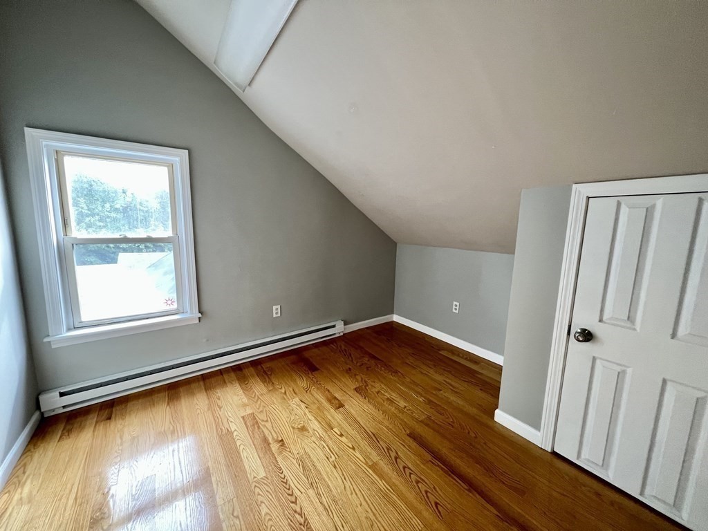 617 Main St Property Photo 18