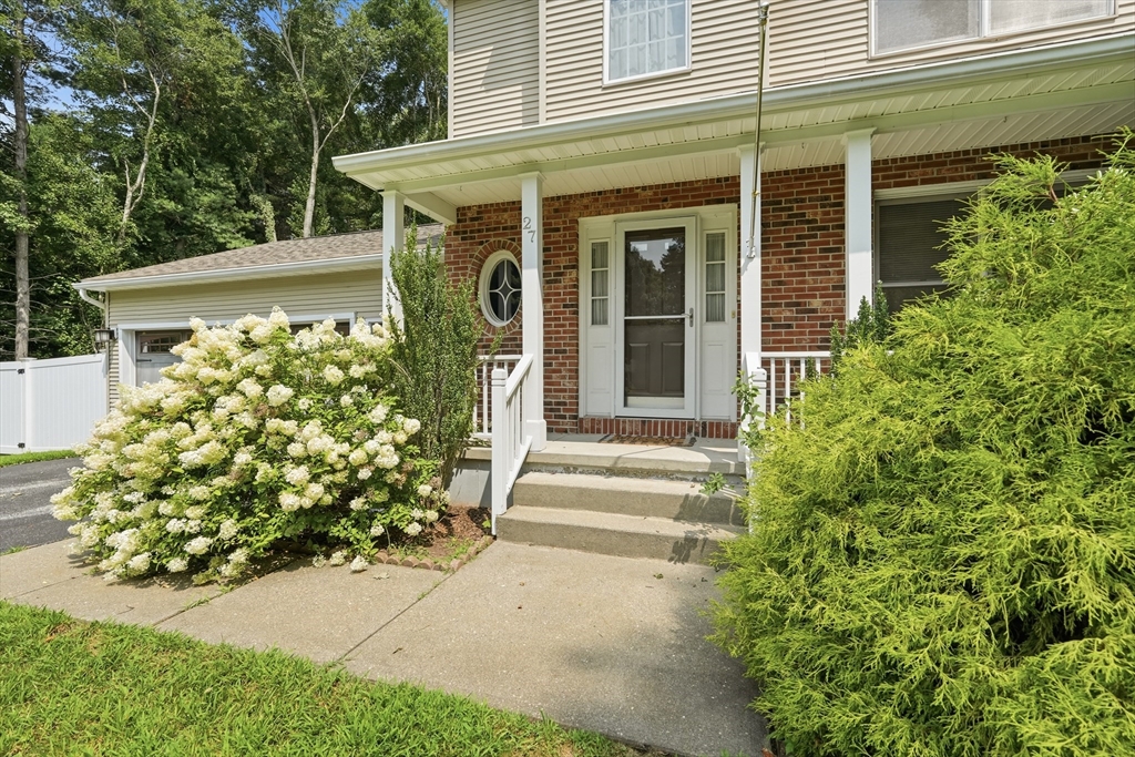 27 Judy Ln Property Photo 3