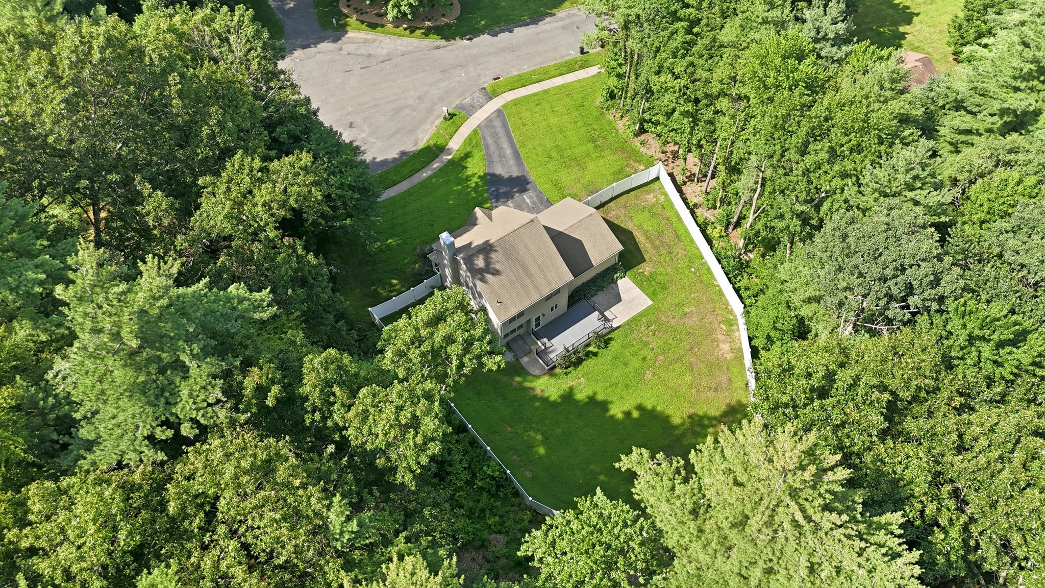 27 Judy Ln Property Photo 35