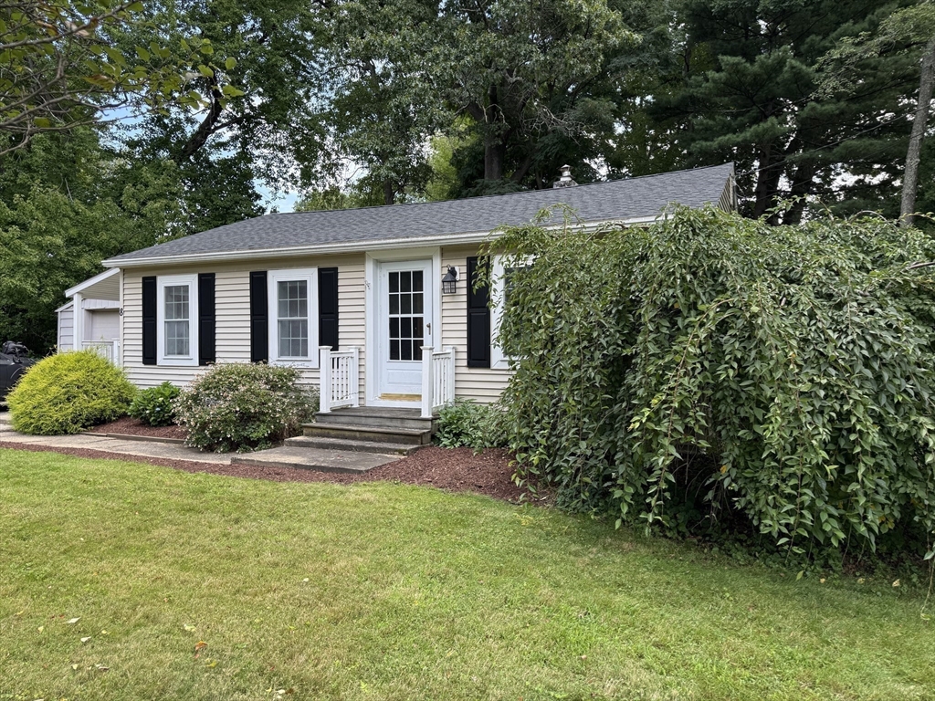 8 Warren Road Property Photo 1