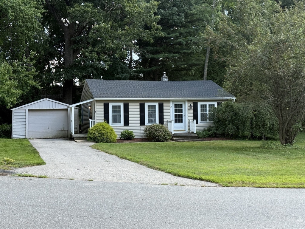 8 Warren Road Property Photo 24