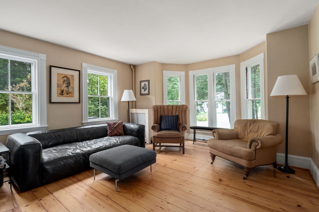 25 Farm Road Property Photo 17