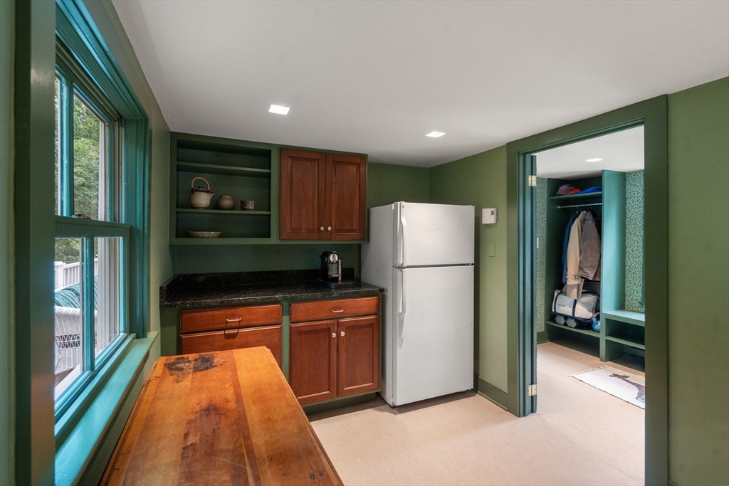 25 Farm Road Property Photo 20