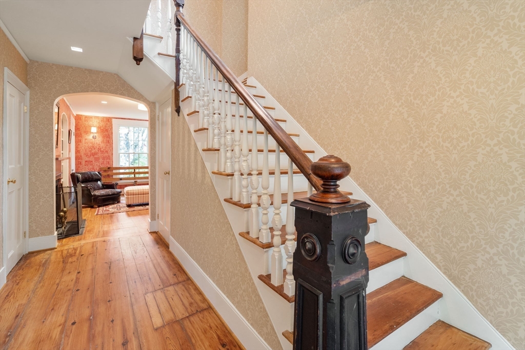 25 Farm Road Property Photo 23
