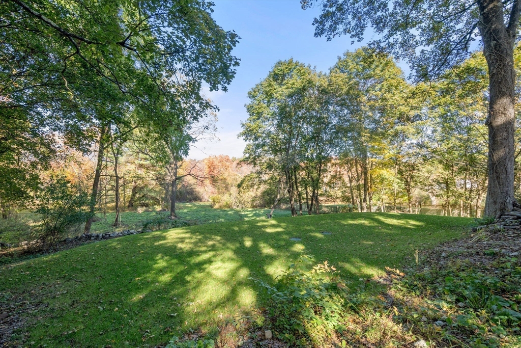 25 Farm Road Property Photo 39